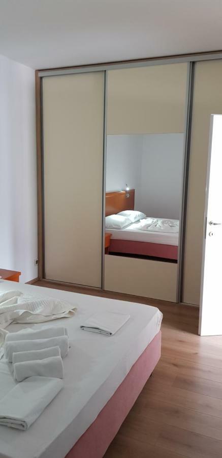 Premium Apartments Joy Primošten المظهر الخارجي الصورة